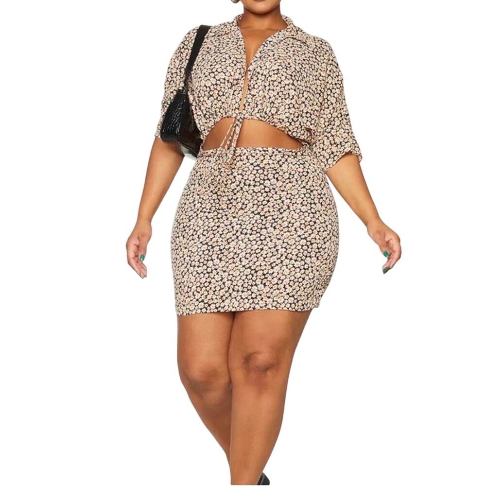 Plus Size Ditsy Floral Cut Out Shirt Dress - Picture 1 of 5